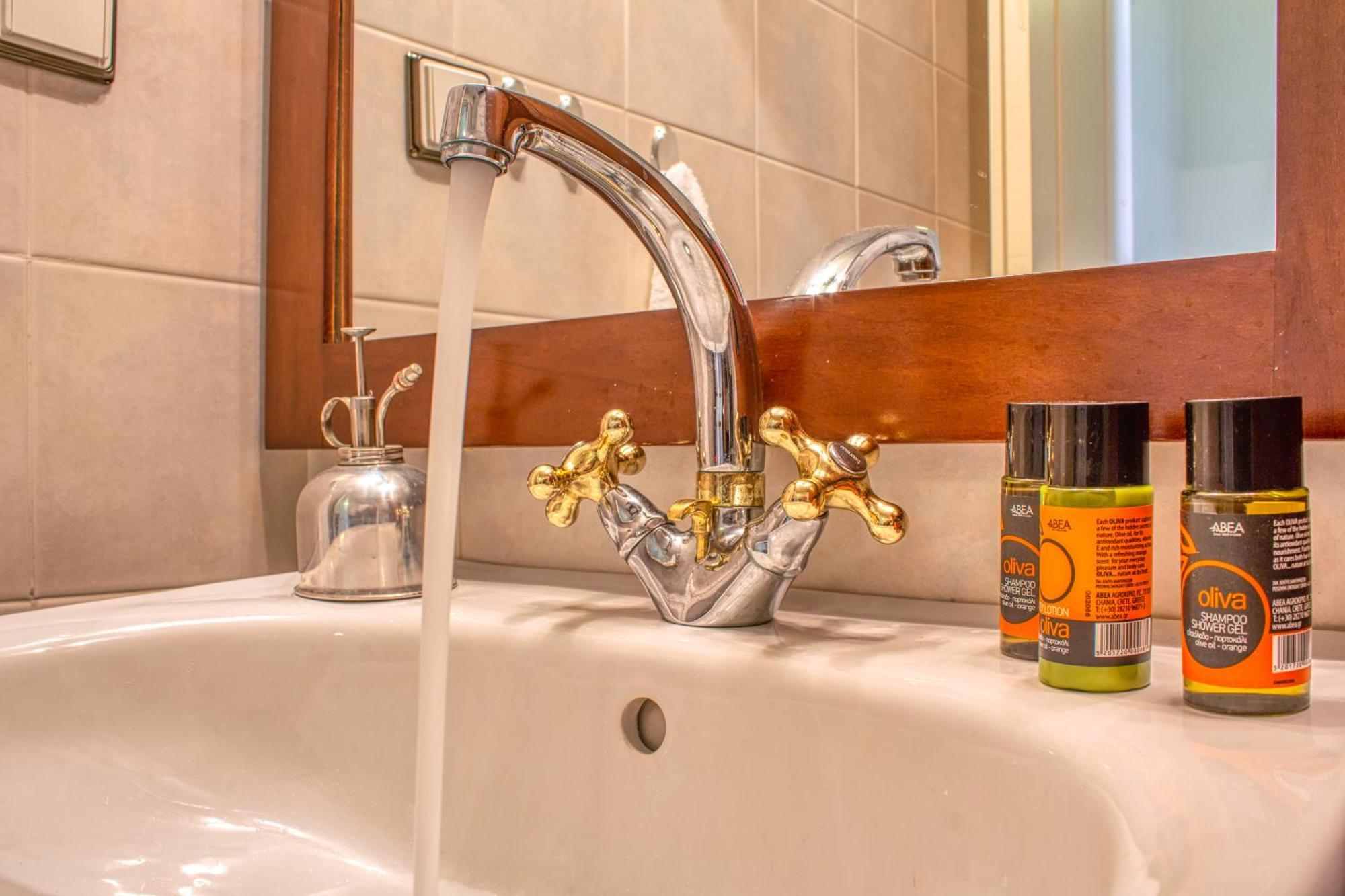 Chanialiving Venetian Luxury House-Near Plaza Parking Chania  Ngoại thất bức ảnh